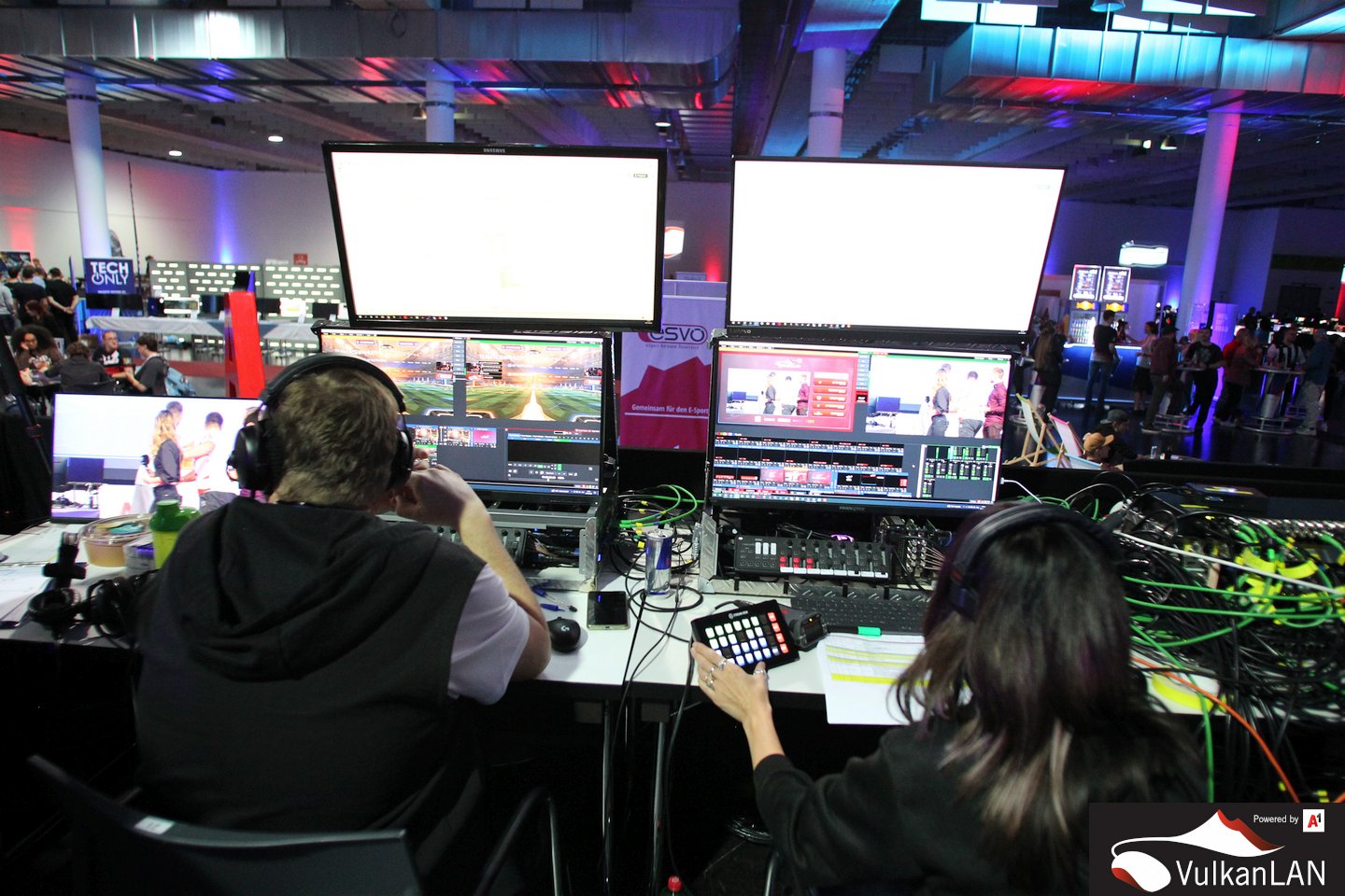 VulkanLAN2022 20221028 (c)dunkellicht 813 regie