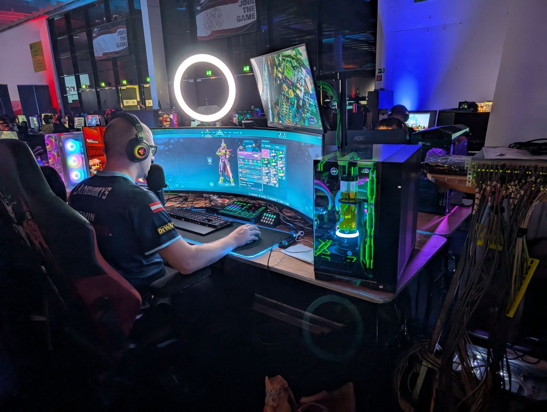 58VulkanLAN 20251024 203228 PXL 20251024 183228365 naaux